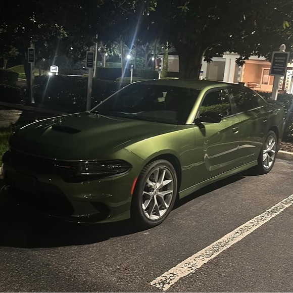 The Posher ✨Ikeeya✨ - Picture 2 of 3